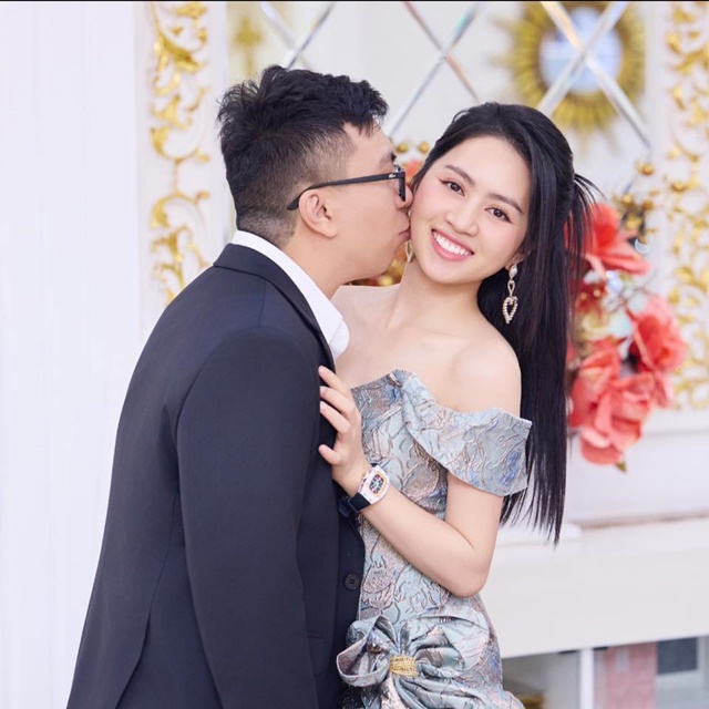 Con trai riêng cả của Mailisa đẹp trai, tài giỏi hơn người, giàu có sao lại chấp nhận lấy giúp việc làm vợ theo ý của mẹ