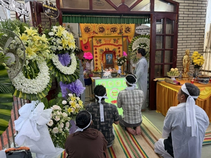 Đã tìm ra lý do khiến không một sao Việt nào đến dự đám ta:ng NS Thương Tín, khán giả chỉ biết thở dài: “Hóa ra là như vậy”