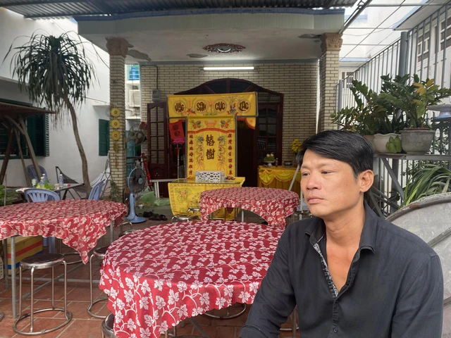 Con trai ngồi th:ất th:ần trong đám t:ang của NS Thương Tín: ‘Nhìn quá xót xa!’