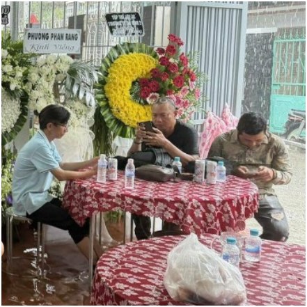 Hàng xóm đến tiễn nghệ sĩ Thương Tín lần cuối: ‘Quá bất ngờ khi không thấy bóng dáng của 1 nghệ sĩ đồng nghiệp nào’