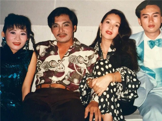 Qúa khứ ăn chơi s:a đ:ọa của Thương Tín, chính ông đã tiết lộ ca sỹ Hồng Nhung ph:á th:a:i tới 5 lần trong thời gian cả 2 mặn nồng